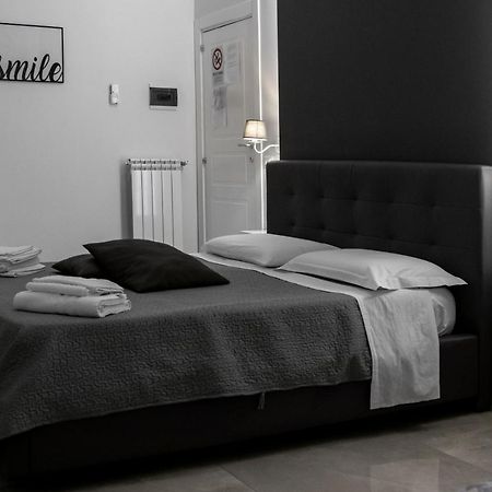 Aurora Luxury Rooms 나폴리 외부 사진