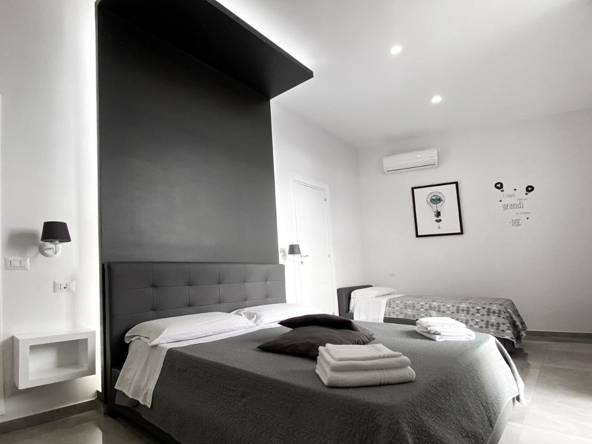 Aurora Luxury Rooms 나폴리 외부 사진