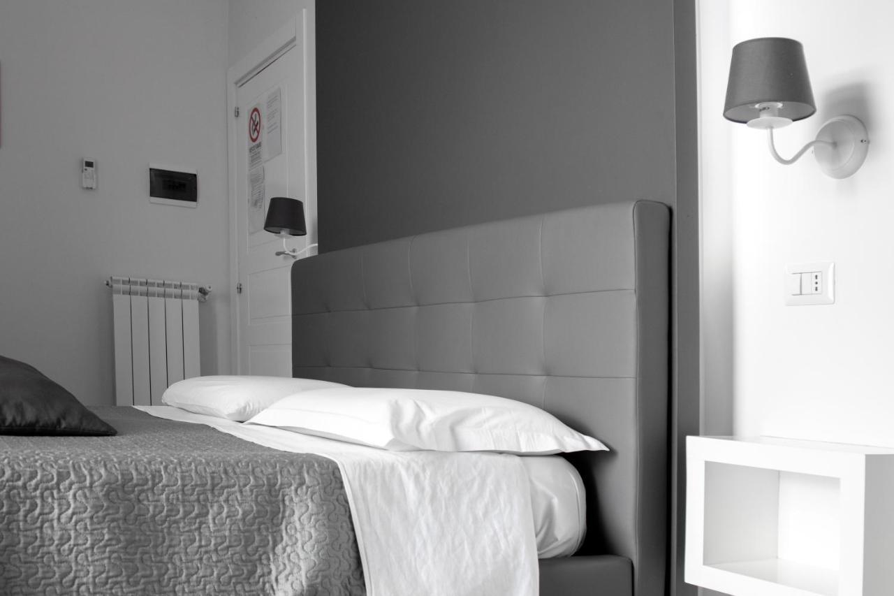Aurora Luxury Rooms 나폴리 외부 사진