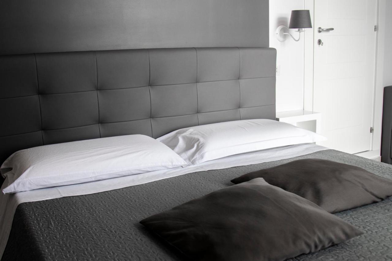 Aurora Luxury Rooms 나폴리 외부 사진
