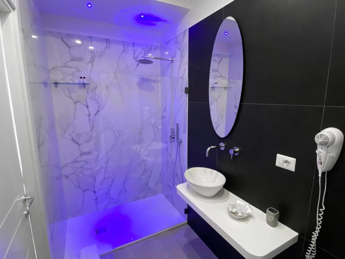Aurora Luxury Rooms 나폴리 외부 사진