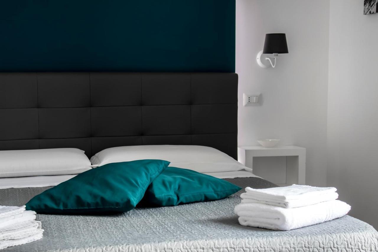 Aurora Luxury Rooms 나폴리 외부 사진