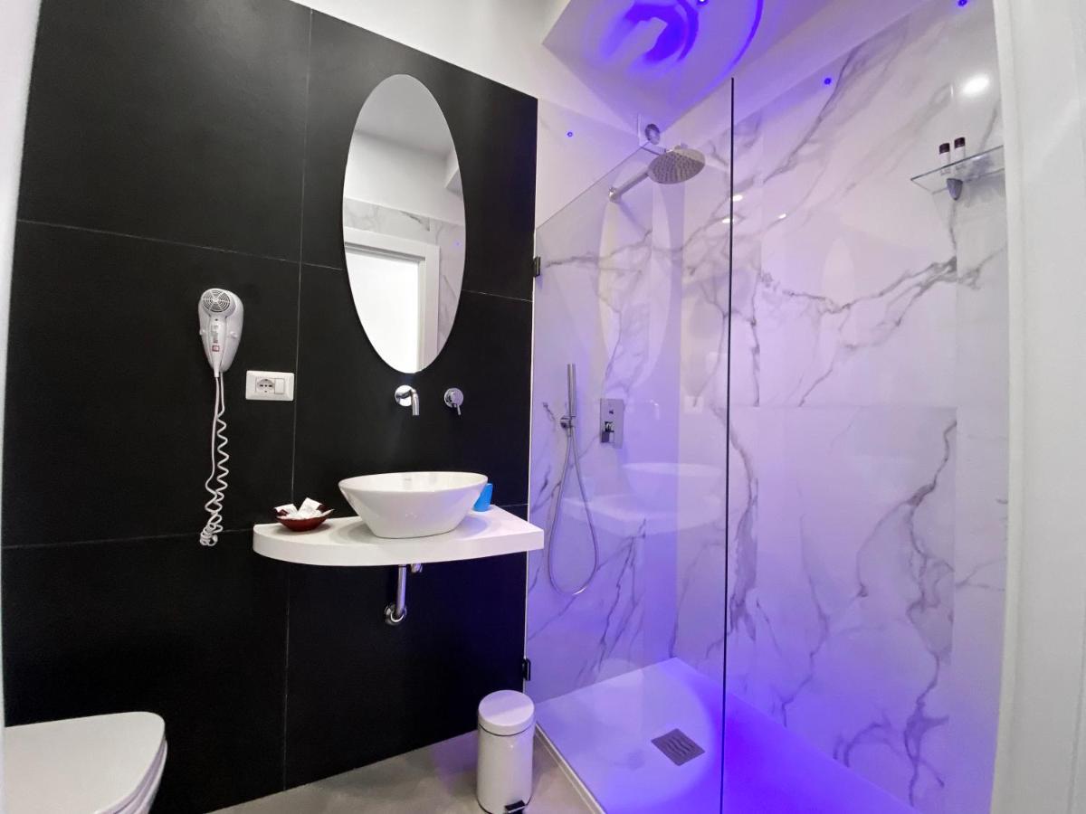 Aurora Luxury Rooms 나폴리 외부 사진
