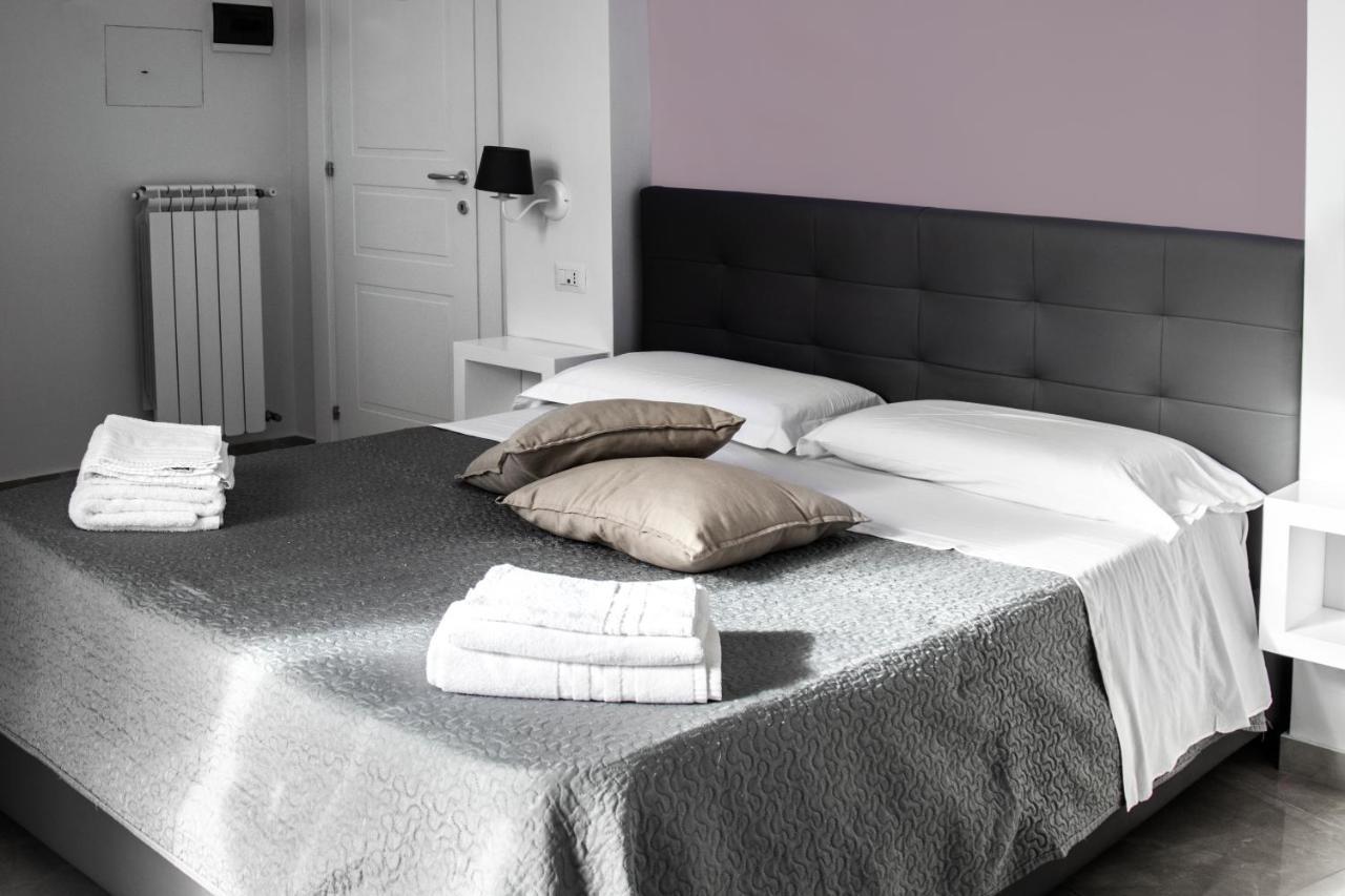Aurora Luxury Rooms 나폴리 외부 사진