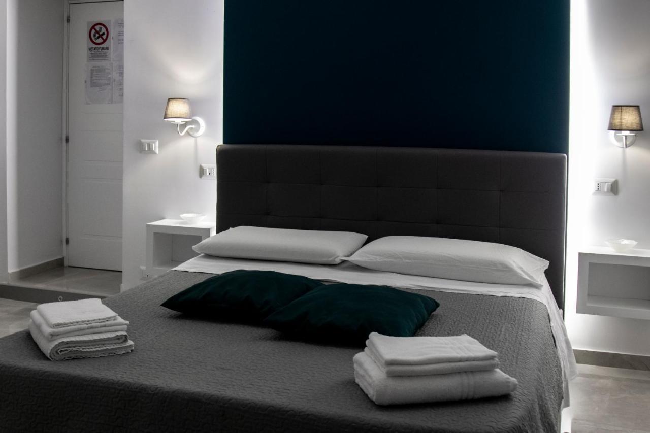 Aurora Luxury Rooms 나폴리 외부 사진